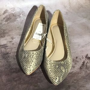 Banana Republic Snake Print Flats NWT US 6.5
